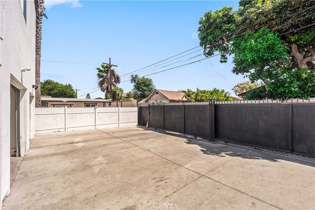 6828 Miramonte Boulevard A, Los Angeles, CA 90001