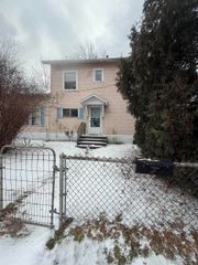 3102 N Water Street, Bay City, MI 48708