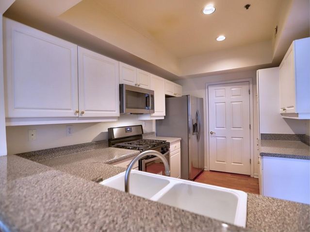 3636 Habersham Road NW 2308, Atlanta, GA 30305