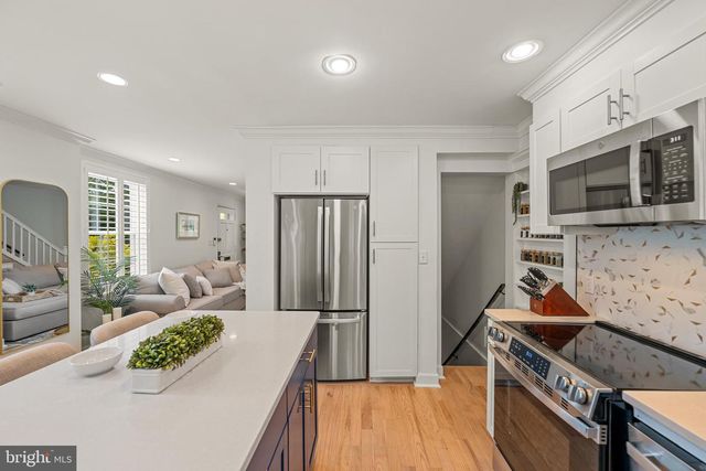 4686 34TH ST S, Arlington, VA 22206