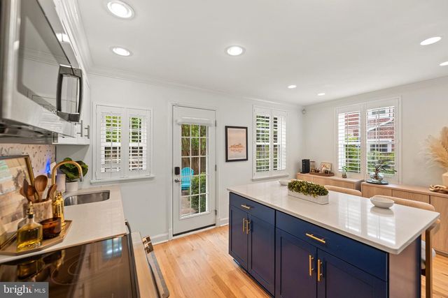 4686 34TH ST S, Arlington, VA 22206