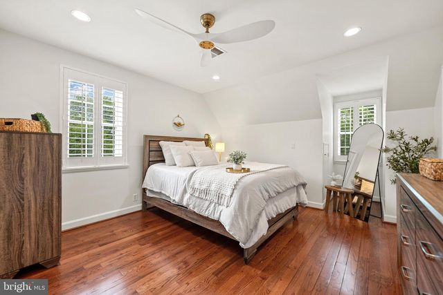 4686 34TH ST S, Arlington, VA 22206