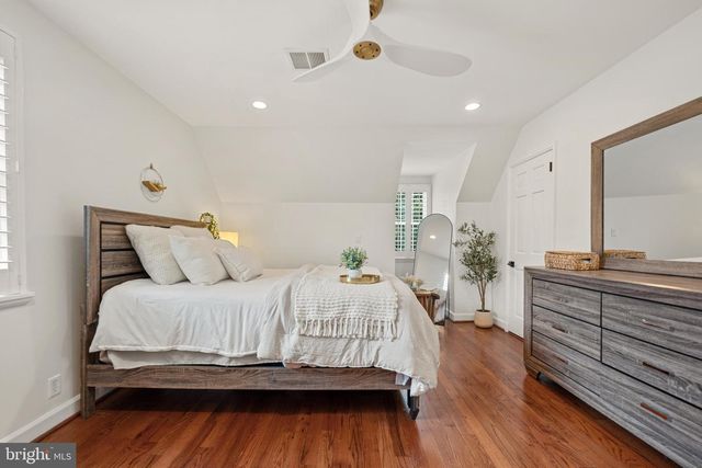 4686 34TH ST S, Arlington, VA 22206