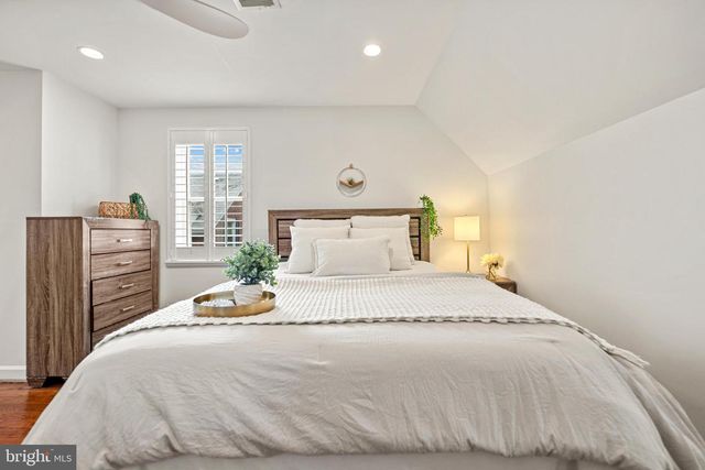 4686 34TH ST S, Arlington, VA 22206