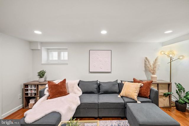 4686 34TH ST S, Arlington, VA 22206