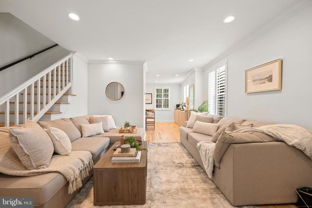 4686 34TH ST S, Arlington, VA 22206