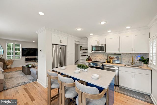 4686 34TH ST S, Arlington, VA 22206