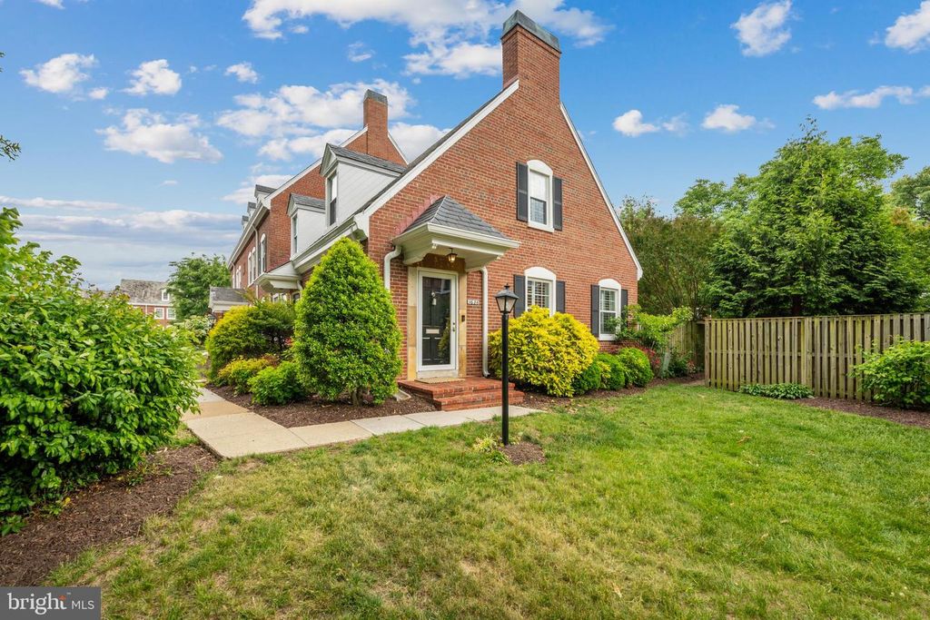 4686 34TH ST S, Arlington, VA 22206