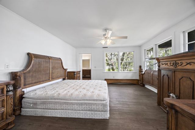 1055 NE Cherry Lake Circle, Madison, FL 32340