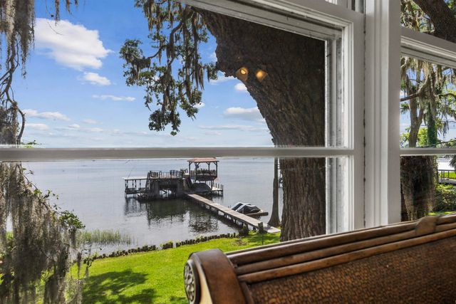 1055 NE Cherry Lake Circle, Madison, FL 32340