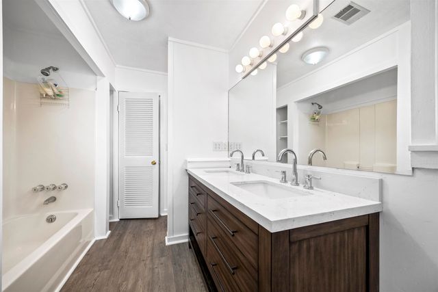 1055 NE Cherry Lake Circle, Madison, FL 32340