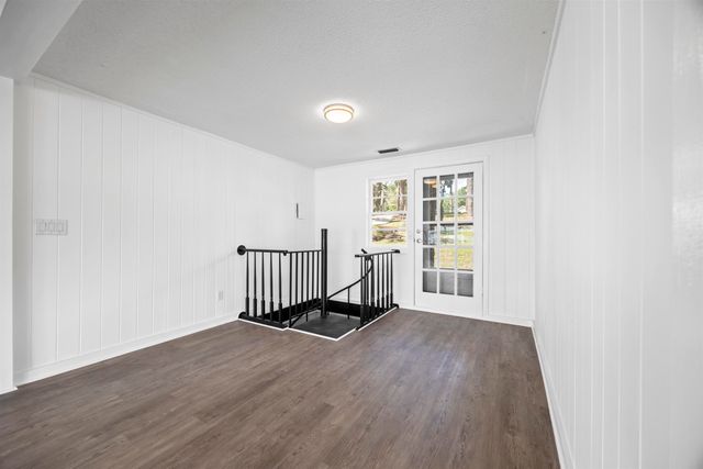 1055 NE Cherry Lake Circle, Madison, FL 32340