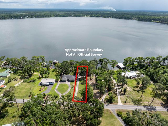 1055 NE Cherry Lake Circle, Madison, FL 32340