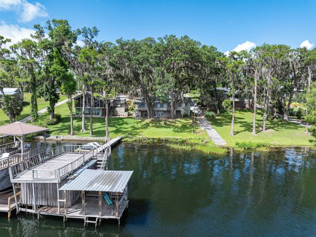 1055 NE Cherry Lake Circle, Madison, FL 32340