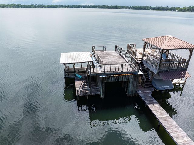 1055 NE Cherry Lake Circle, Madison, FL 32340