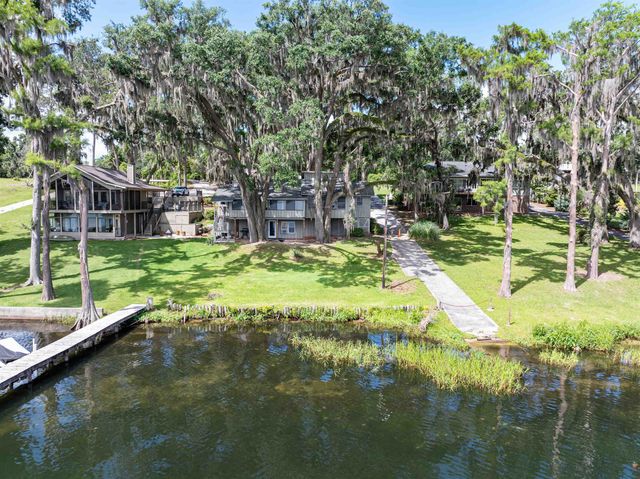 1055 NE Cherry Lake Circle, Madison, FL 32340
