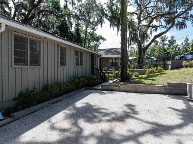1055 NE Cherry Lake Circle, Madison, FL 32340