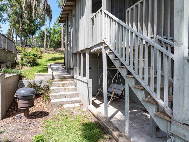 1055 NE Cherry Lake Circle, Madison, FL 32340