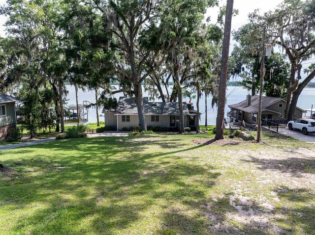 1055 NE Cherry Lake Circle, Madison, FL 32340