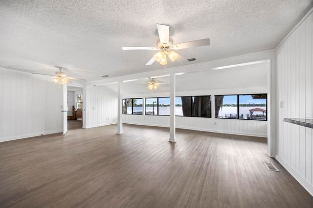 1055 NE Cherry Lake Circle, Madison, FL 32340