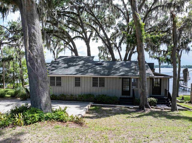 1055 NE Cherry Lake Circle, Madison, FL 32340