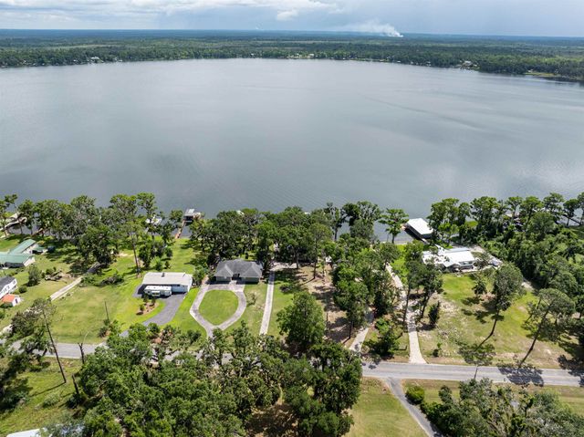 1055 NE Cherry Lake Circle, Madison, FL 32340