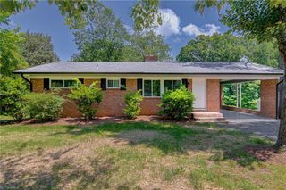 2947 Parkhurst Drive, Winston-salem, NC 27103