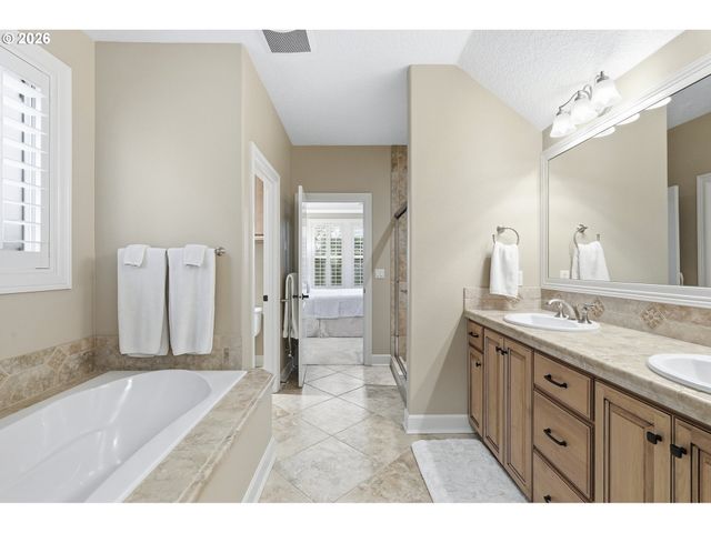 7902 Sw CINNABAR, Wilsonville, OR 97070