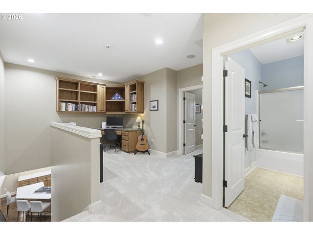 7902 Sw CINNABAR, Wilsonville, OR 97070