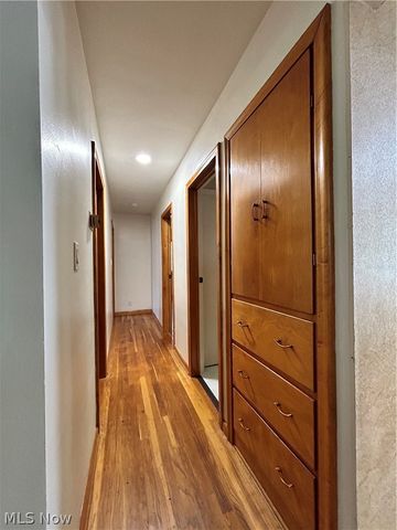 443 Lansing Road, Akron, OH 44312