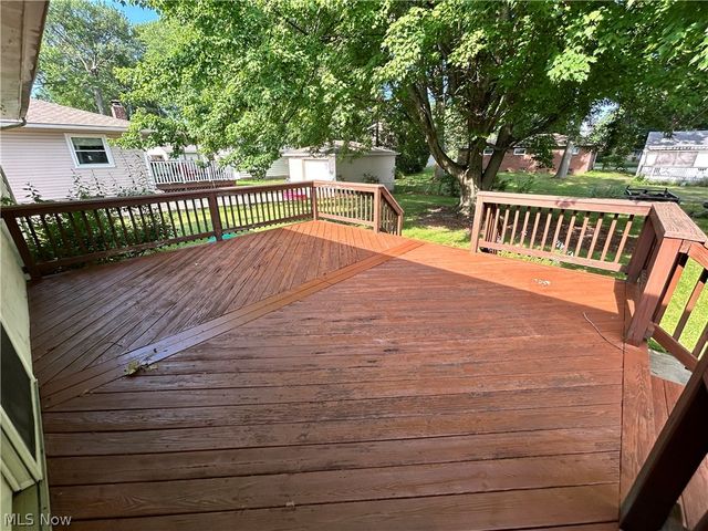 443 Lansing Road, Akron, OH 44312