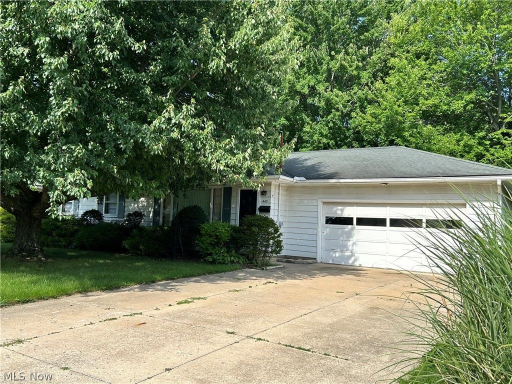 443 Lansing Road, Akron, OH 44312