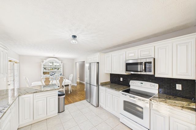 15 April Lane, Corbin, KY 40701