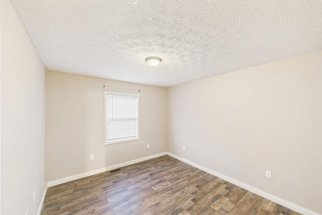 15 April Lane, Corbin, KY 40701