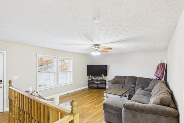 15 April Lane, Corbin, KY 40701