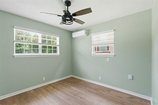 815 W Hull Street, Denison, TX 75020