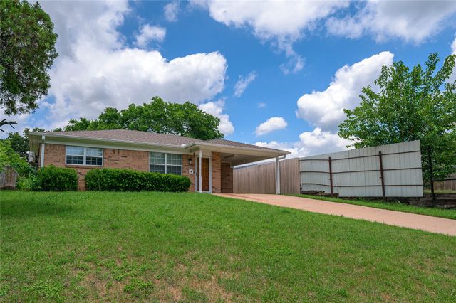 815 W Hull Street, Denison, TX 75020