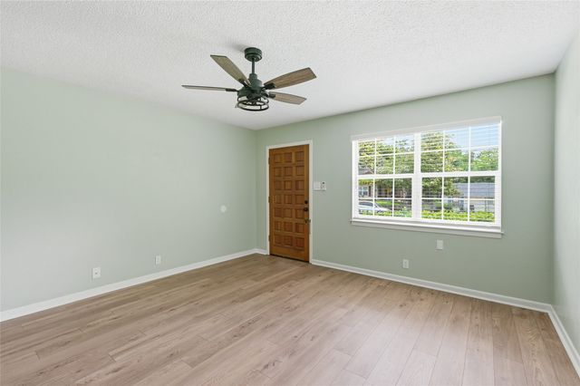 815 W Hull Street, Denison, TX 75020