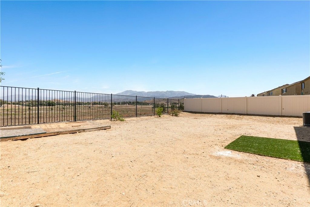 Image 28 of property listing at 1100 Little Leaf, Calimesa, CA 92320
