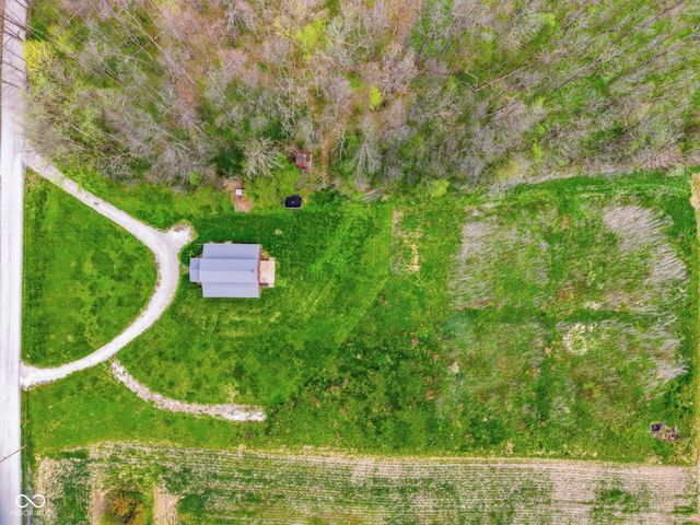 2207 S County Road 1100 E, Coatesville, IN 46121