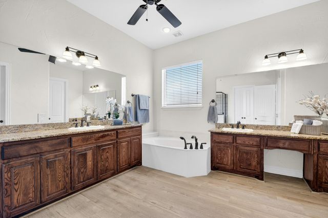 2723 Prairie Acres Cove, Cedar Hill, TX 75104