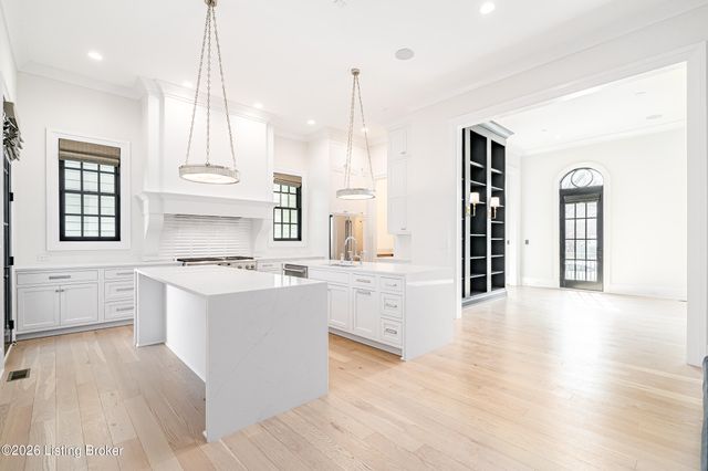 10934 Monkshood Dr, Prospect, KY 40059