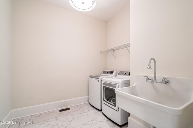 10934 Monkshood Dr, Prospect, KY 40059