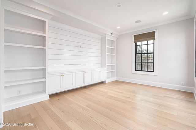 10934 Monkshood Dr, Prospect, KY 40059