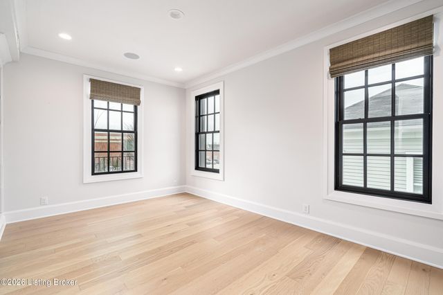 10934 Monkshood Dr, Prospect, KY 40059