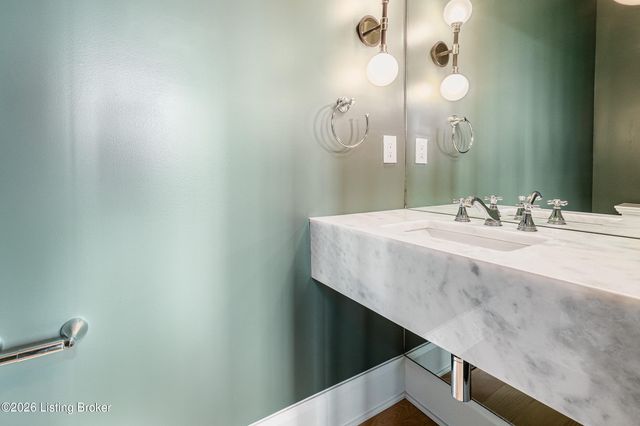 10934 Monkshood Dr, Prospect, KY 40059