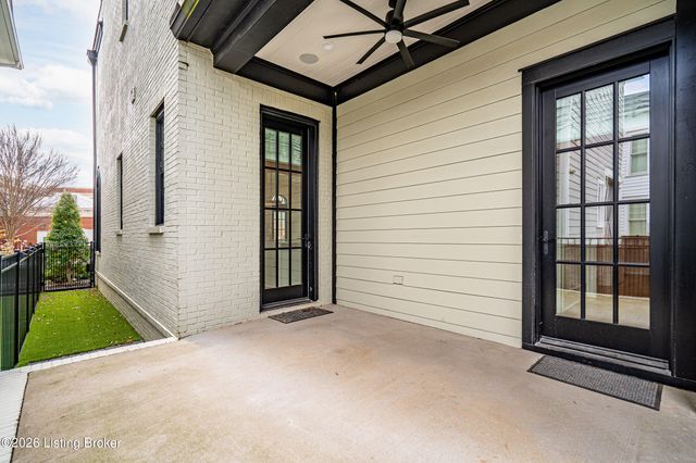 10934 Monkshood Dr, Prospect, KY 40059