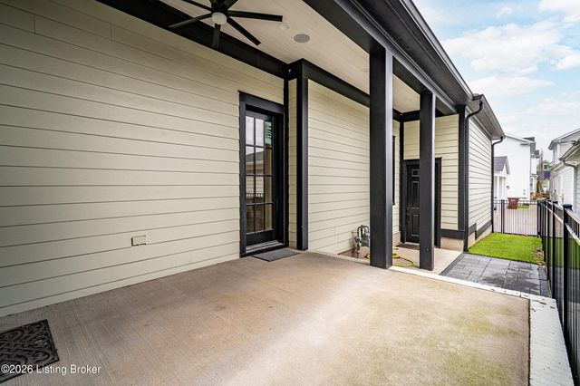 10934 Monkshood Dr, Prospect, KY 40059