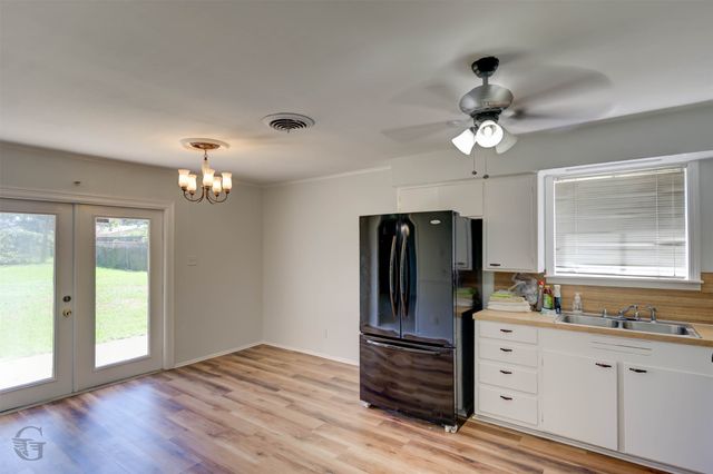 9477 Boxwood Drive, Shreveport, LA 71118