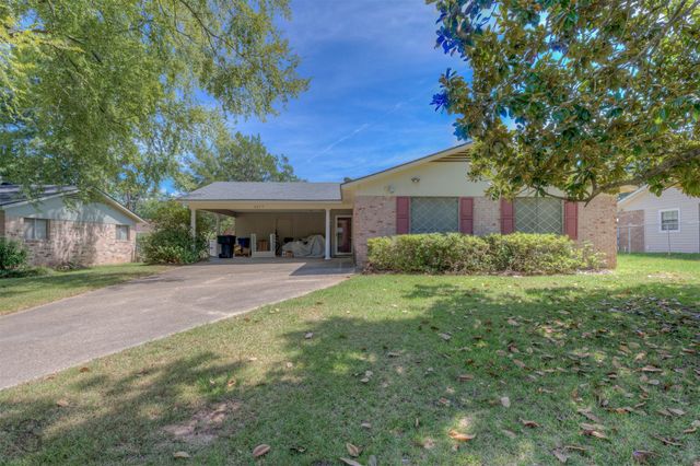 9477 Boxwood Drive, Shreveport, LA 71118